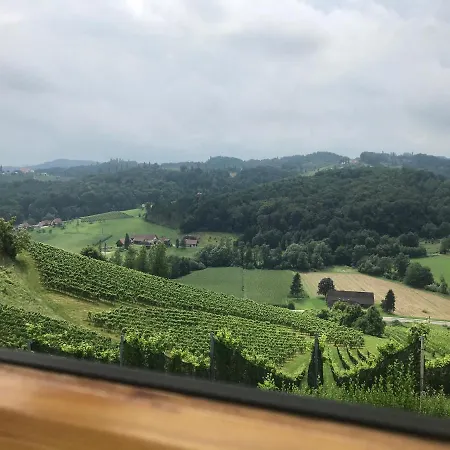 Kranach 5 - Wohnen Beim Wein * 甘利特茨